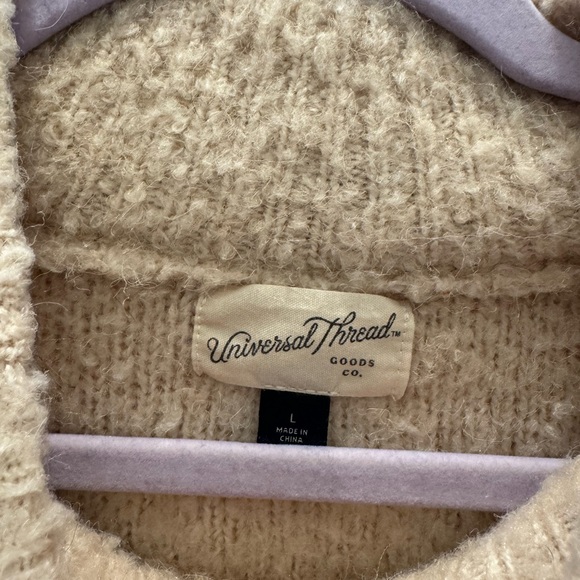 Universal Thread oversized sweater - Picture 2 of 5